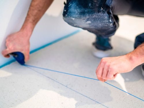 Calepinage d'un carrelage avant la pose à Saint-Étienne